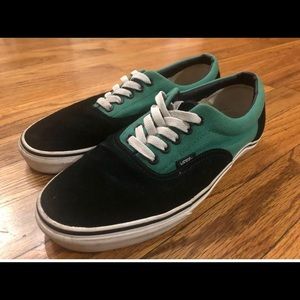 Vans Green and Black men’s shoes size 9